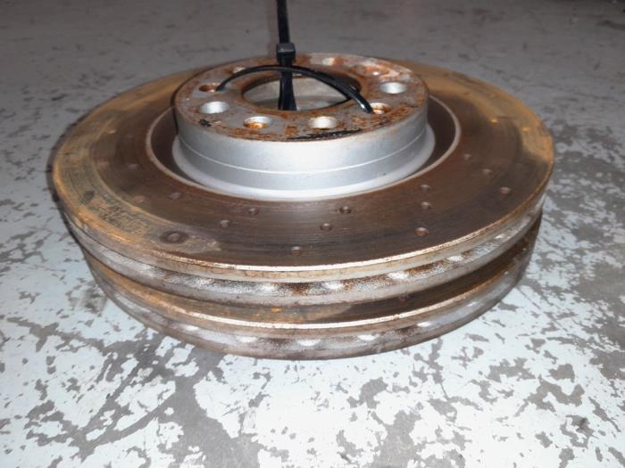 Rear brake disc from a Alfa Romeo 159 (939AX) 3.2 JTS V6 24V Q4 2006