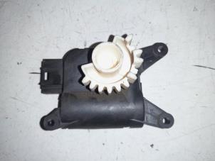 Used Heater valve motor Volkswagen Caddy III (2KA,2KH,2CA,2CH) 2.0 SDI Price € 30,00 Margin scheme offered by A.T.S. van de Wiel