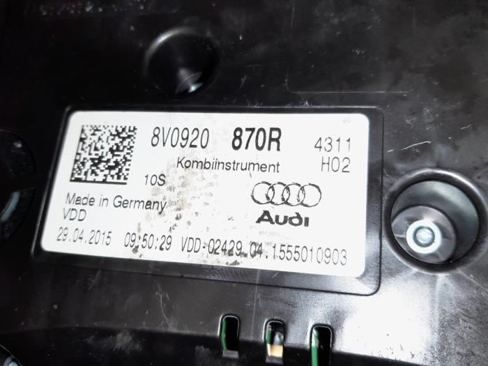 Compteur kilométrique KM d'un Audi A3 2015