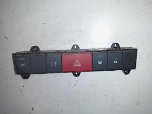 Used Panic lighting switch Peugeot Boxer (U9) 2.2 HDi 120 Euro 4 Price € 35,00 Margin scheme offered by A.T.S. van de Wiel