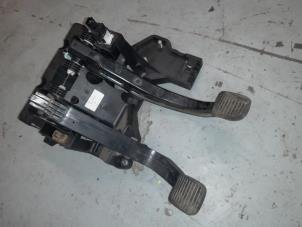 Used Set of pedals Peugeot Boxer (U9) 2.2 HDi 120 Euro 4 Price € 55,00 Margin scheme offered by A.T.S. van de Wiel
