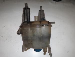 Used Expansion vessel Peugeot Boxer (U9) 2.2 HDi 120 Euro 4 Price € 30,00 Margin scheme offered by A.T.S. van de Wiel