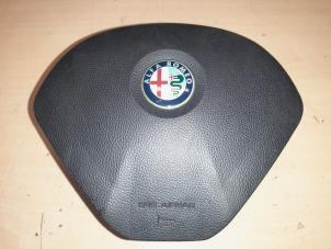 Usagé Airbag gauche (volant) Alfa Romeo Giulietta (940) 1.6 JTDm 16V Prix € 120,00 Règlement à la marge proposé par A.T.S. van de Wiel