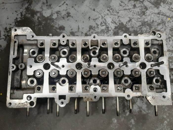 Gebrauchte Zylinderkopf Alfa Romeo GT (937) 1.9 JTD 16V Multijet Preis € 175,00 Margenregelung angeboten von A.T.S. van de Wiel