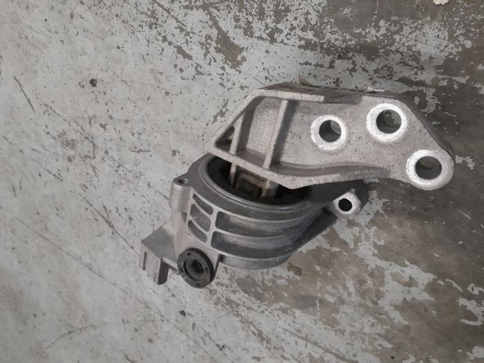 Engine mount Alfa Romeo Giulietta 1.4 TB 16V 51894348 940B7000