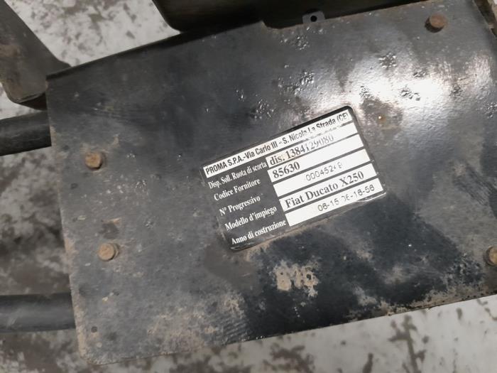 Original Fiat Ducato 250 Seilzug Reserveradhalterung Hebevorrichtung 1384129080
