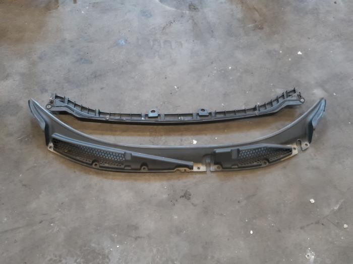 Używane Parawan Alfa Romeo Giulietta (940) 1.75 TBI 16V QV Cena € 75,00 Procedura marży oferowane przez A.T.S. van de Wiel