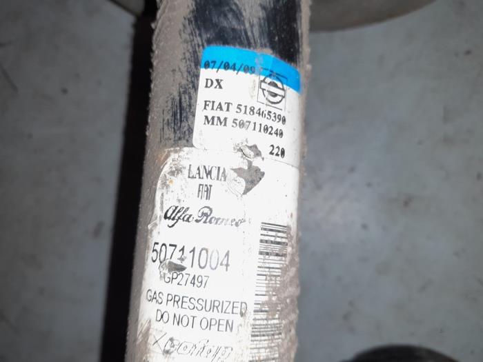 Front shock absorber rod, right Lancia Ypsilon 1.2 50711004 COFAP