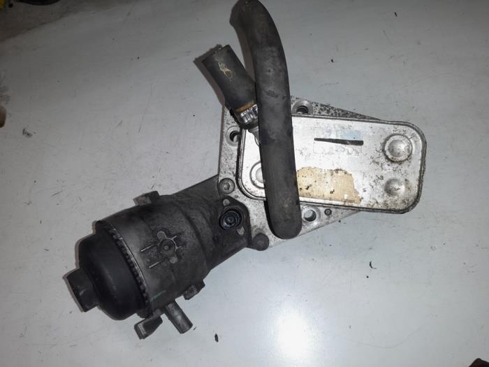 Gebrauchte Ölfiltergehäuse Fiat Croma (194) 1.9 D Multijet 16V Preis € 55,00 Margenregelung angeboten von A.T.S. van de Wiel