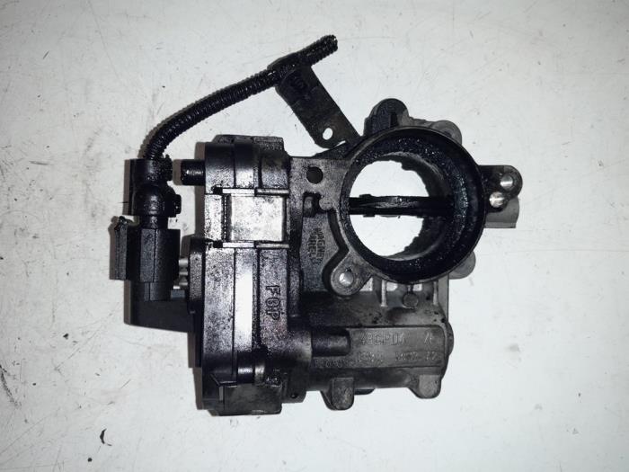 Usagé Boitier papillon Fiat Croma (194) 1.9 D Multijet 16V Prix € 65,00 Règlement à la marge proposé par A.T.S. van de Wiel