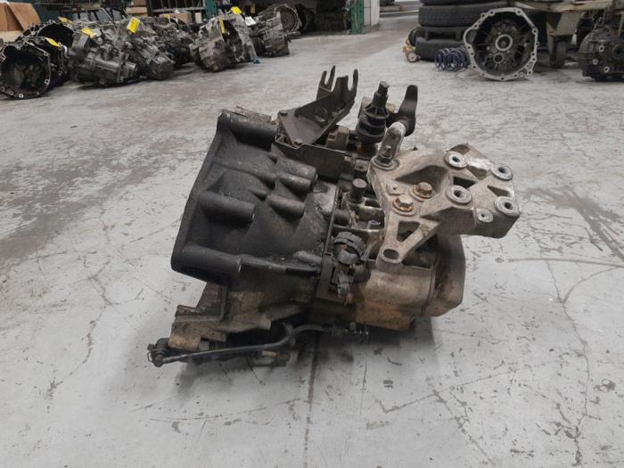 Gearbox from a Peugeot Boxer (U9) 2.2 HDi 100 Euro 4 2011