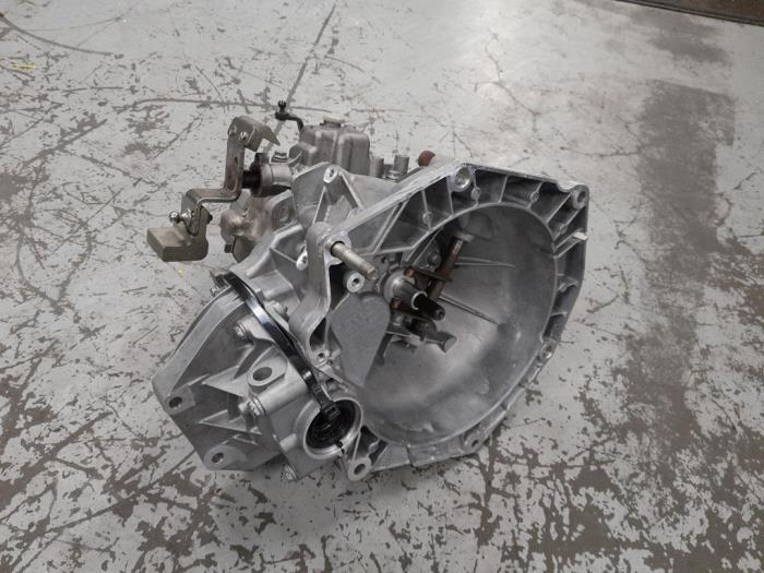 Generalüberholte Getriebe Fiat Punto III (199) 0.9 TwinAir Turbo 100 Preis € 1.058,75 Mit Mehrwertsteuer angeboten von A.T.S. van de Wiel