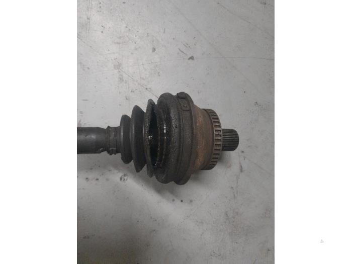 Front drive shaft, right from a Audi RS 6 Avant (C5) 4.2 V8 40V Biturbo 2003