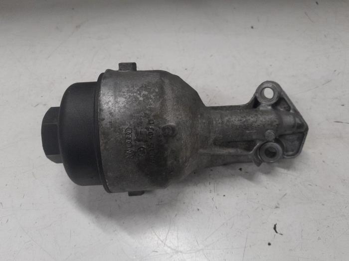 Gebrauchte Ölfiltergehäuse Volkswagen Polo V (6R) 1.2 12V Preis € 30,00 Margenregelung angeboten von A.T.S. van de Wiel