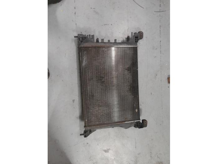 Usagé Radiateur Alfa Romeo MiTo (955) 1.4 16V Prix € 40,00 Règlement à la marge proposé par A.T.S. van de Wiel