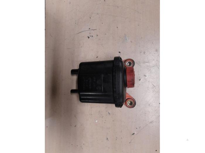 Begagnade Styrservotank Alfa Romeo GT (937) 1.9 JTD 16V Multijet Pris € 15,00 Marginaltabell erbjuds av A.T.S. van de Wiel