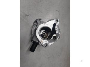 Usagé Pompe à vide (diesel) Mercedes Citan (415.6) 1.5 109 CDI Prix € 35,00 Règlement à la marge proposé par A.T.S. van de Wiel