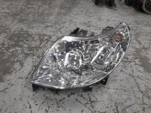 Używane Reflektor lewy Fiat Ducato (250) 2.0 D 115 Multijet Cena € 75,00 Procedura marży oferowane przez A.T.S. van de Wiel