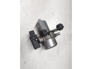 Usagé Pompe à vide (essence) Volkswagen Polo V (6R) 1.4 GTI 16V Prix € 65,00 Règlement à la marge proposé par A.T.S. van de Wiel