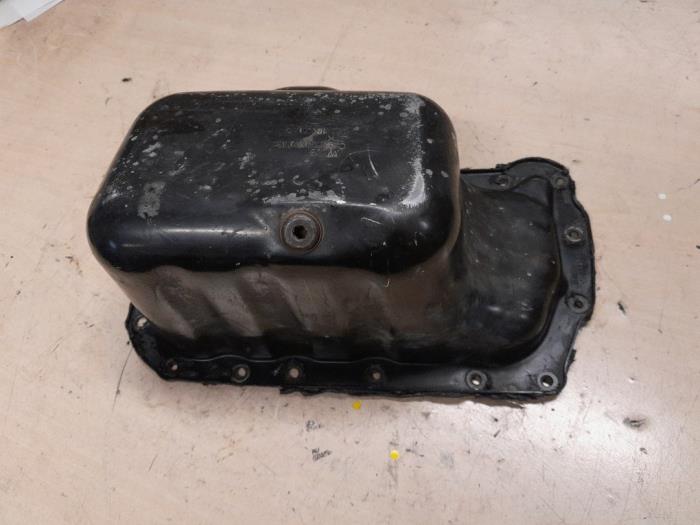 Couvercle carter d'un Volkswagen Polo V (6R) 1.2 12V 2011