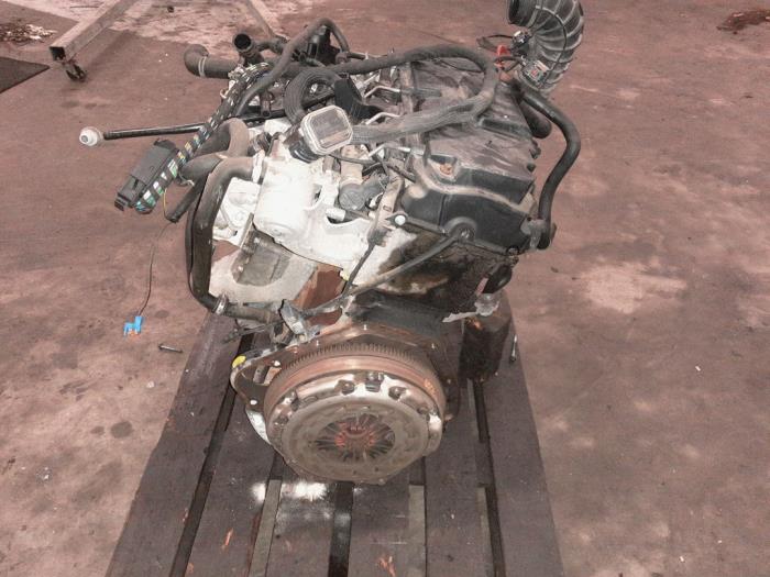Motor van een Mercedes-Benz Vito (639.6) 2.2 109 CDI 16V 2006