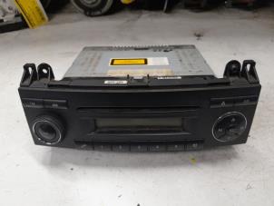 Used Radio CD player Mercedes Vito (639.6) 2.2 109 CDI 16V Price € 95,00 Margin scheme offered by A.T.S. van de Wiel