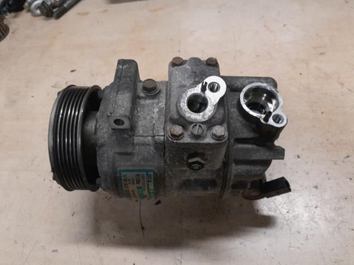 Usagé Pompe clim Volkswagen Caddy III (2KA,2KH,2CA,2CH) 2.0 SDI Prix € 75,00 Règlement à la marge proposé par A.T.S. van de Wiel