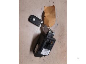 Used Ignition lock + key Alfa Romeo 159 (939AX) 2.2 JTS 16V Price € 95,00 Margin scheme offered by A.T.S. van de Wiel