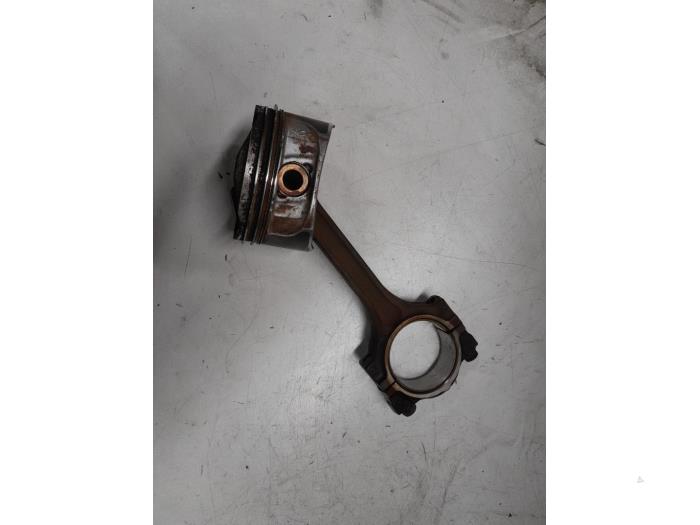Gebrauchte Kolben Alfa Romeo 159 (939AX) 1.9 JTS 16V Preis € 75,00 Margenregelung angeboten von A.T.S. van de Wiel