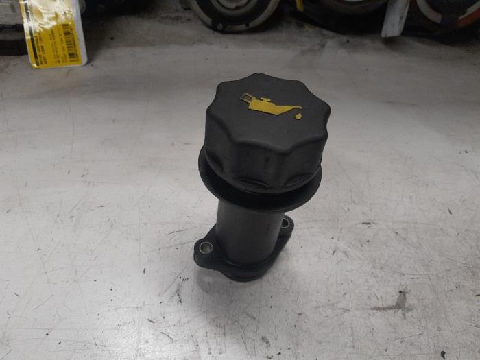 Gebrauchte Öl Füllrohr Fiat Ducato (250) 2.3 D 130 Multijet Minibus Extralongo Preis € 20,00 Margenregelung angeboten von A.T.S. van de Wiel