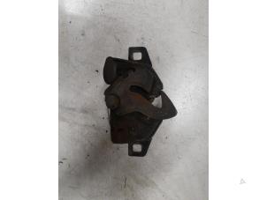Used Bonnet lock mechanism Fiat Punto II (188) 1.4 16V Price € 25,00 Margin scheme offered by A.T.S. van de Wiel