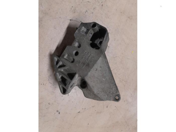 Engine mount Volkswagen Golf Plus (5M1/1KP), 2005 / 2013 2.0 FSI 16V, MPV, Petrol, 1.984cc, 110kW (150pk), FWD, BVY; EURO4, 2005-11 / 2008-05, 5M1 (Used)