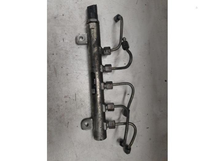 Usagé Système d'injection Alfa Romeo 147 (937) 1.9 JTD 115 Prix € 75,00 Règlement à la marge proposé par A.T.S. van de Wiel