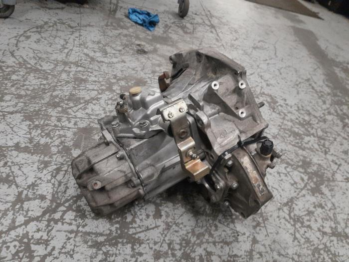 Gearbox from a Fiat Punto II (188) 1.4 16V 2004