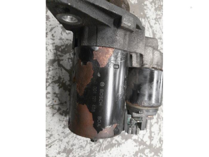 Startmotor från en Volkswagen Golf V (1K1) 2.0 FSI 16V 4Motion 2005