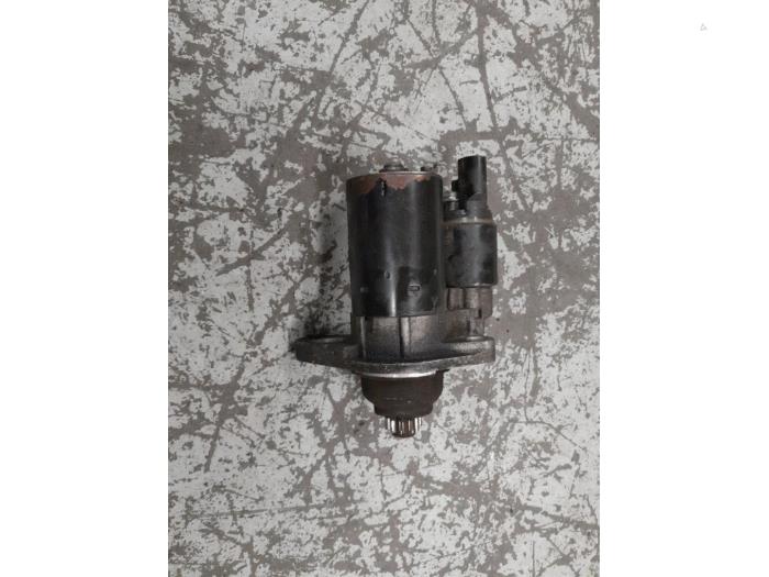 Startmotor från en Volkswagen Golf V (1K1) 2.0 FSI 16V 4Motion 2005