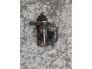 Startmotor från en Volkswagen Golf V (1K1) 2.0 FSI 16V 4Motion 2005