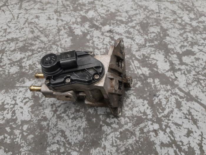 Usagé Valve RGE Volkswagen Golf V (1K1) 2.0 FSI 16V 4Motion Prix € 50,00 Règlement à la marge proposé par A.T.S. van de Wiel