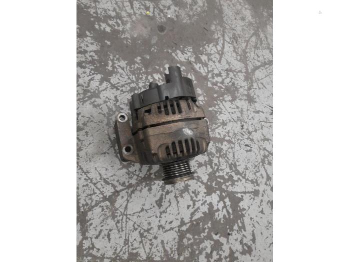 Begagnade Dynamo Fiat Fiorino (225) 1.3 JTD 16V Multijet Pris € 35,00 Marginaltabell erbjuds av A.T.S. van de Wiel