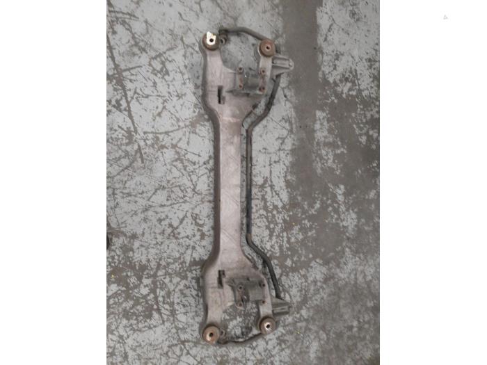 Usados Subchasis Alfa Romeo 166 2.0 Twin Spark 16V Precio € 135,00 Norma de margen ofrecido por A.T.S. van de Wiel