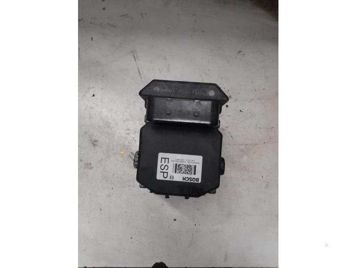 Usagé Bloc ABS Alfa Romeo 166 2.0 Twin Spark 16V Prix € 145,00 Règlement à la marge proposé par A.T.S. van de Wiel