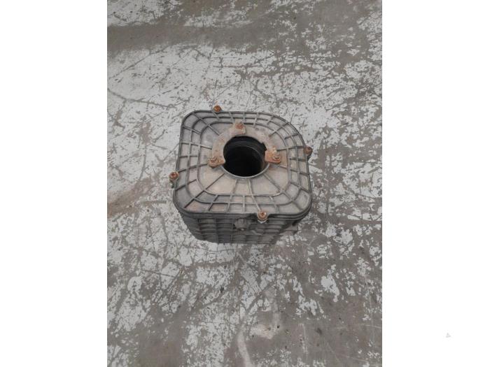 Begagnade Luftfilterhus Alfa Romeo 166 2.0 Twin Spark 16V Pris € 60,00 Marginaltabell erbjuds av A.T.S. van de Wiel