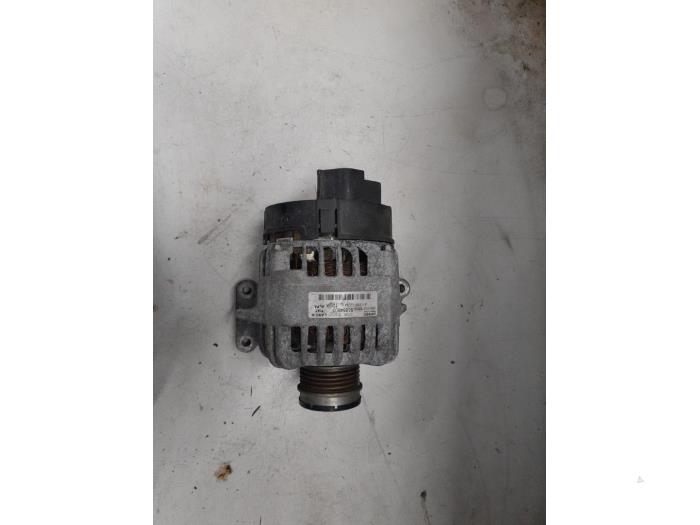 Gebrauchte Dynamo Alfa Romeo Giulietta (940) 1.4 TB 16V MultiAir Preis € 50,00 Margenregelung angeboten von A.T.S. van de Wiel