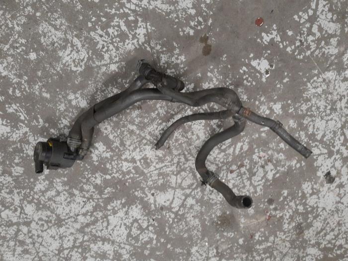 Begagnade Extra vattenpump Volkswagen Transporter T5 2.0 TDI BlueMotion Pris € 70,00 Marginaltabell erbjuds av A.T.S. van de Wiel