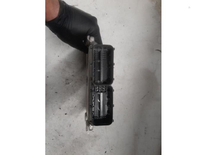 Engine management computer from a Opel Combo 1.3 CDTI 16V 2018