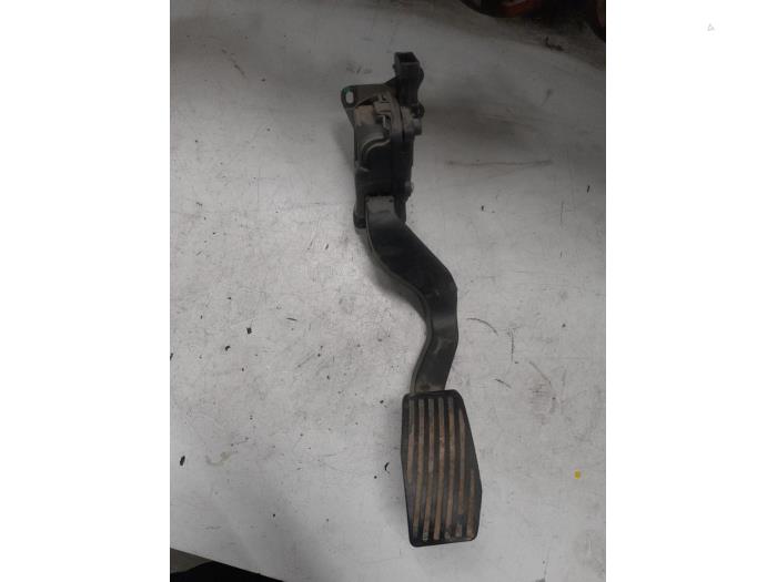 Begagnade Gaspedalsensor Opel Combo 1.3 CDTI 16V Pris € 45,00 Marginaltabell erbjuds av A.T.S. van de Wiel