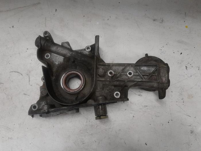 Gebrauchte Ölpumpe Alfa Romeo 147 (937) 1.9 JTD Preis € 65,00 Margenregelung angeboten von A.T.S. van de Wiel