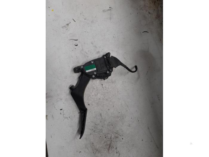 Begagnade Gaspedalsensor Volkswagen Transporter T5 2.0 TDI BlueMotion Pris € 45,00 Marginaltabell erbjuds av A.T.S. van de Wiel