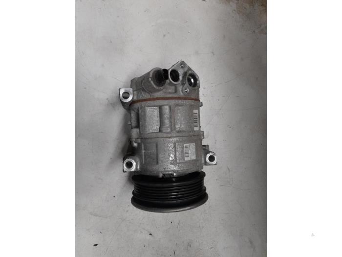 Usagé Pompe clim Alfa Romeo MiTo (955) 1.4 Multi Air 16V Prix € 75,00 Règlement à la marge proposé par A.T.S. van de Wiel