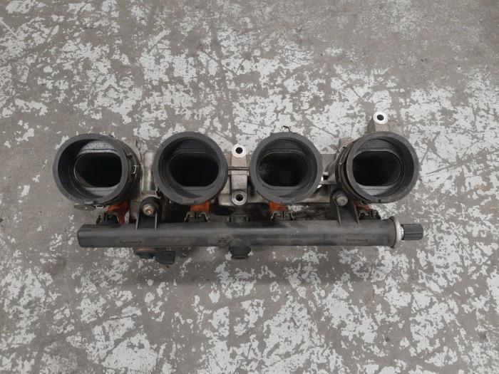 Usagé Système d'injection Alfa Romeo 147 Prix € 55,00 Règlement à la marge proposé par A.T.S. van de Wiel
